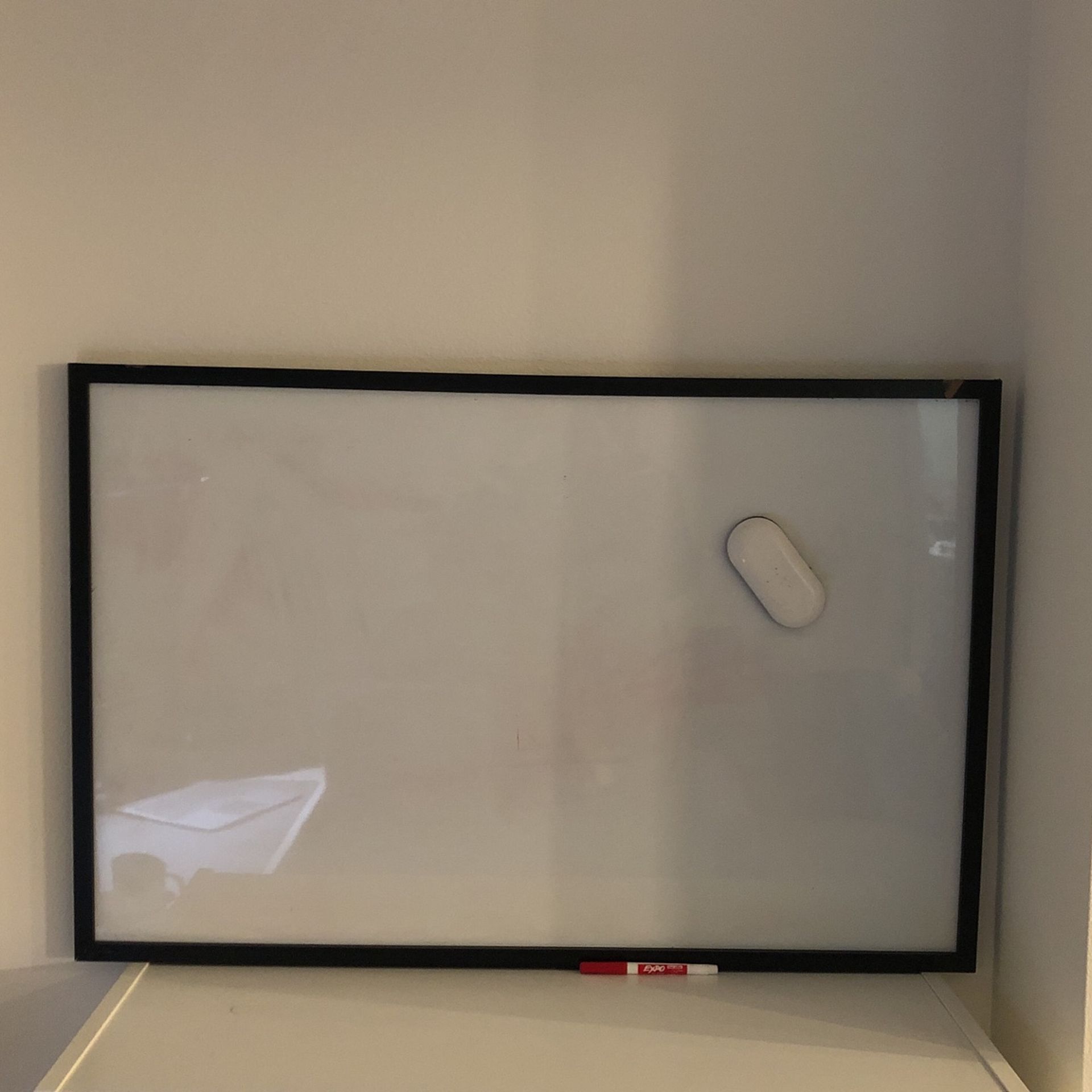 Whiteboard 35 inch * 24 inch