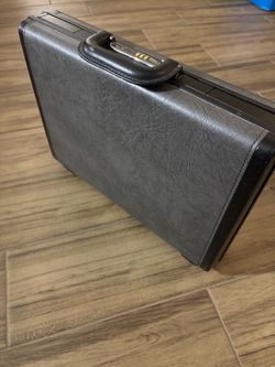 Samsonite Classic 5000  briefcase EXCELLENT