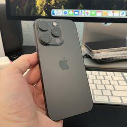 Apple iPhone 15 Pro 128GB Unlocked to any carrier! Like new! We offer financing!