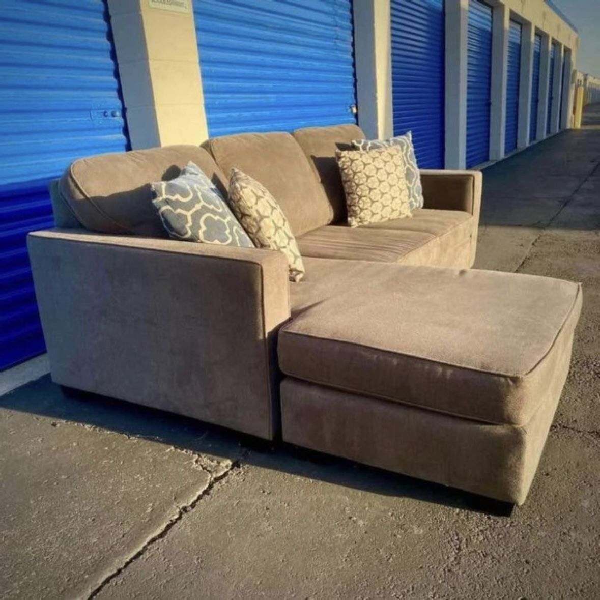 Gray Modern Reversible Sectional Sofa