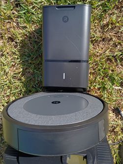 IRobot Rumba 13 Evo WI Fi Connected Robot Vacuum 