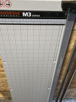 Saunders Professional Trimmer