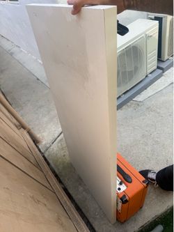 Desk top and 2 legs