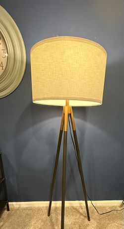 Tripod Floor Lamp With Black And Gold Finish