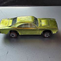 Hotwheels 1968 Custom Dodge Charger Lime Redline