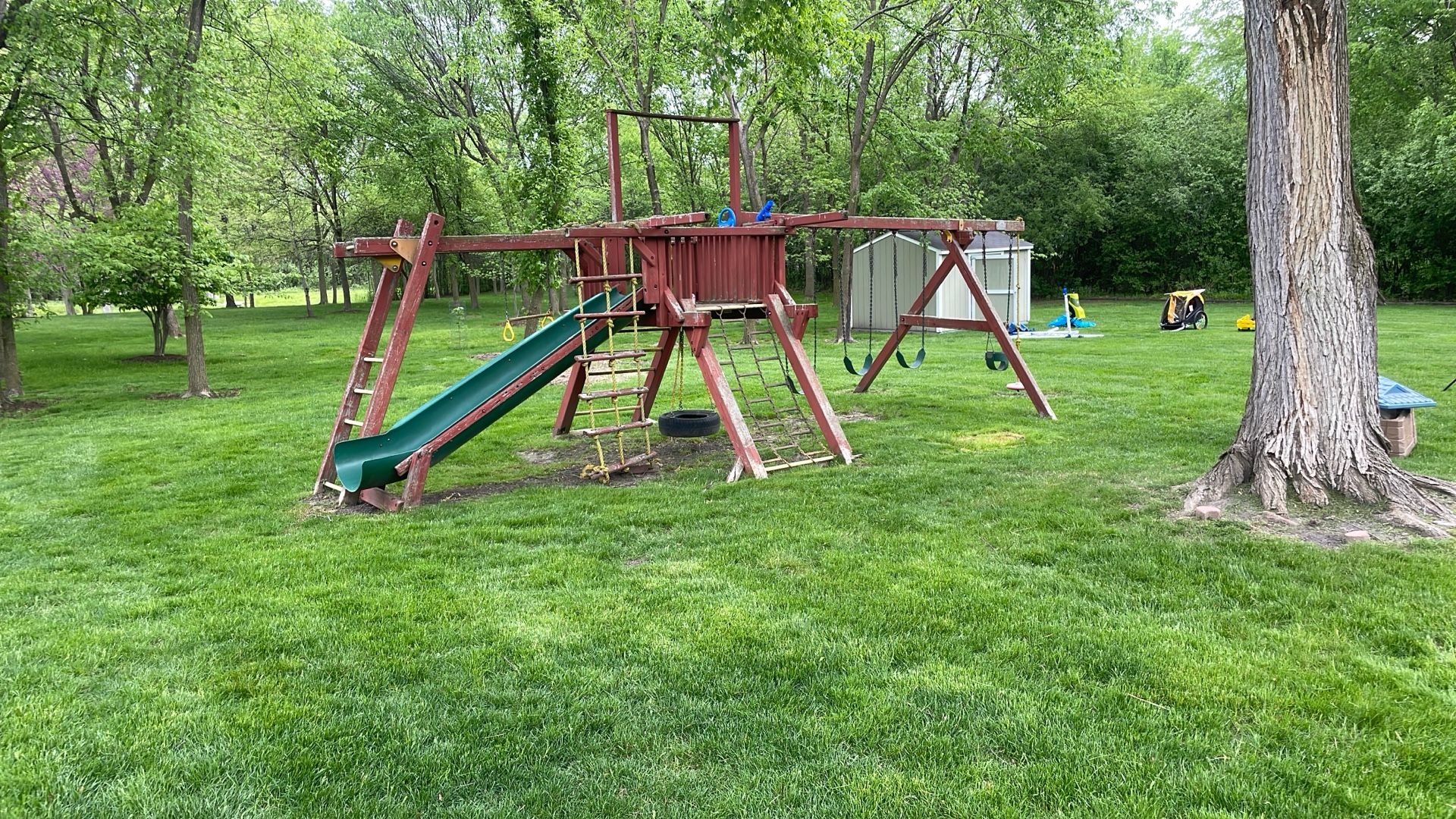 Free Rainbow swing set