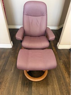 Ekornes Stressless like new recliner
