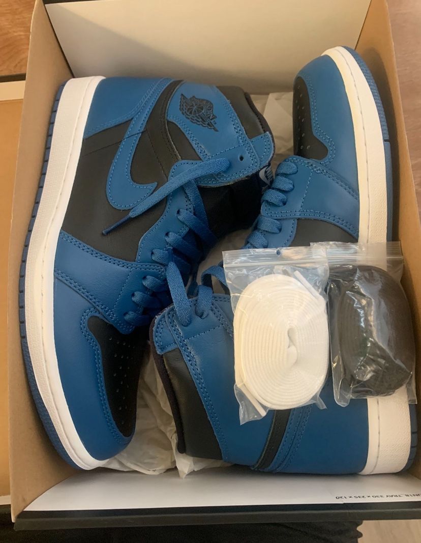 Jordan 1 Retro high OG sz 10.5 PICK UP ONLY