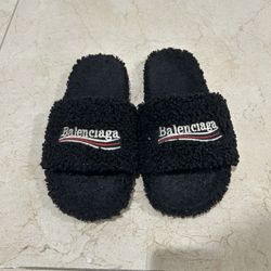 Balenciaga Slides