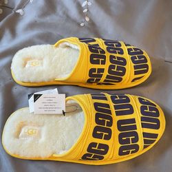 New men’s Ugg slippers size 8