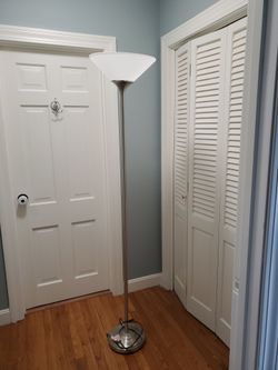 Floor lamp