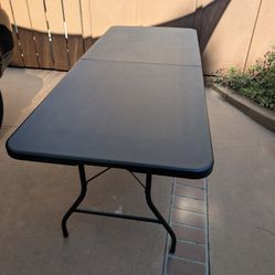 Foldable table, 6f, rectangular with carry handle