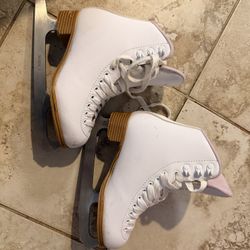 Jackson Classic 380 Womens/Girls Figure Ice Skates Size 3