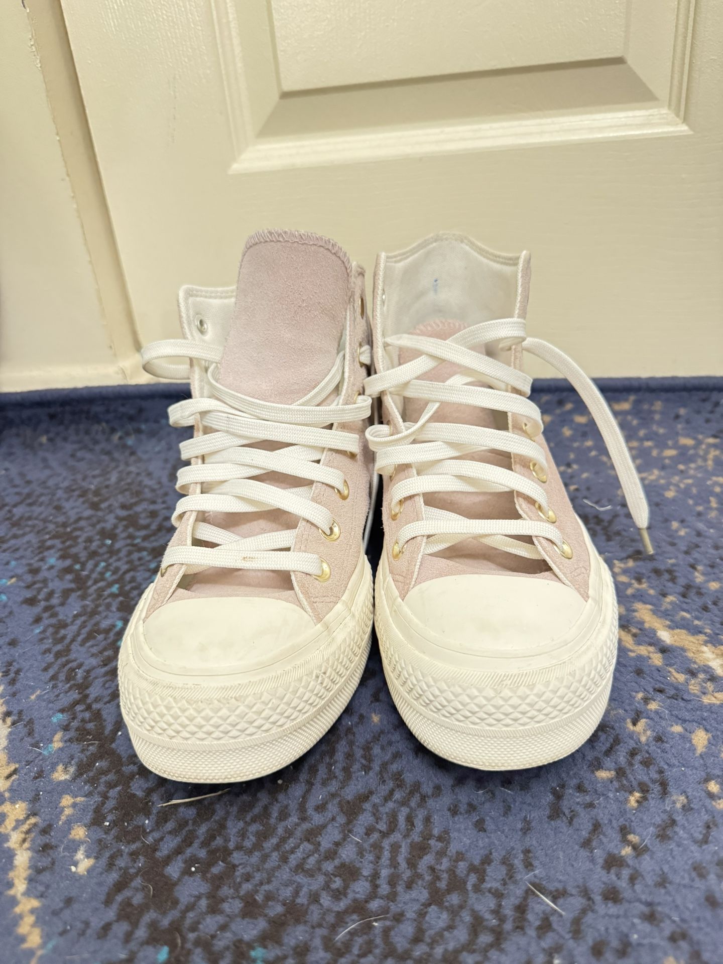 Converse Women Size 8