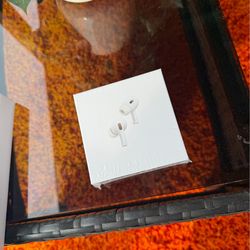 Apple AirPods Pro (2nd Generation) with MagSafe Charging Case (USB-C)