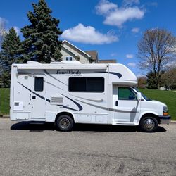 23ft Motorhome By thor