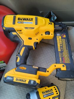 DeWalt 20v 18ga brad nailer