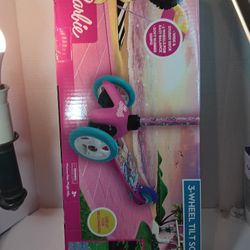New  Crazy Deal Barbie 3 Wheel Tilt Scooter 