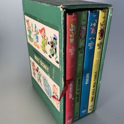 Disney - RARE - 1965 - THE WONDERFUL WORLD OF WALT DISNEY - BOX SET - $100