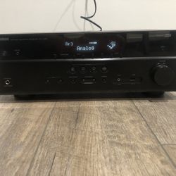YAMAHA SOUND AV RECEIVER RX-V385