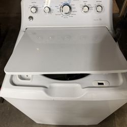 GE Washer For Parts  Or Reconditioning 