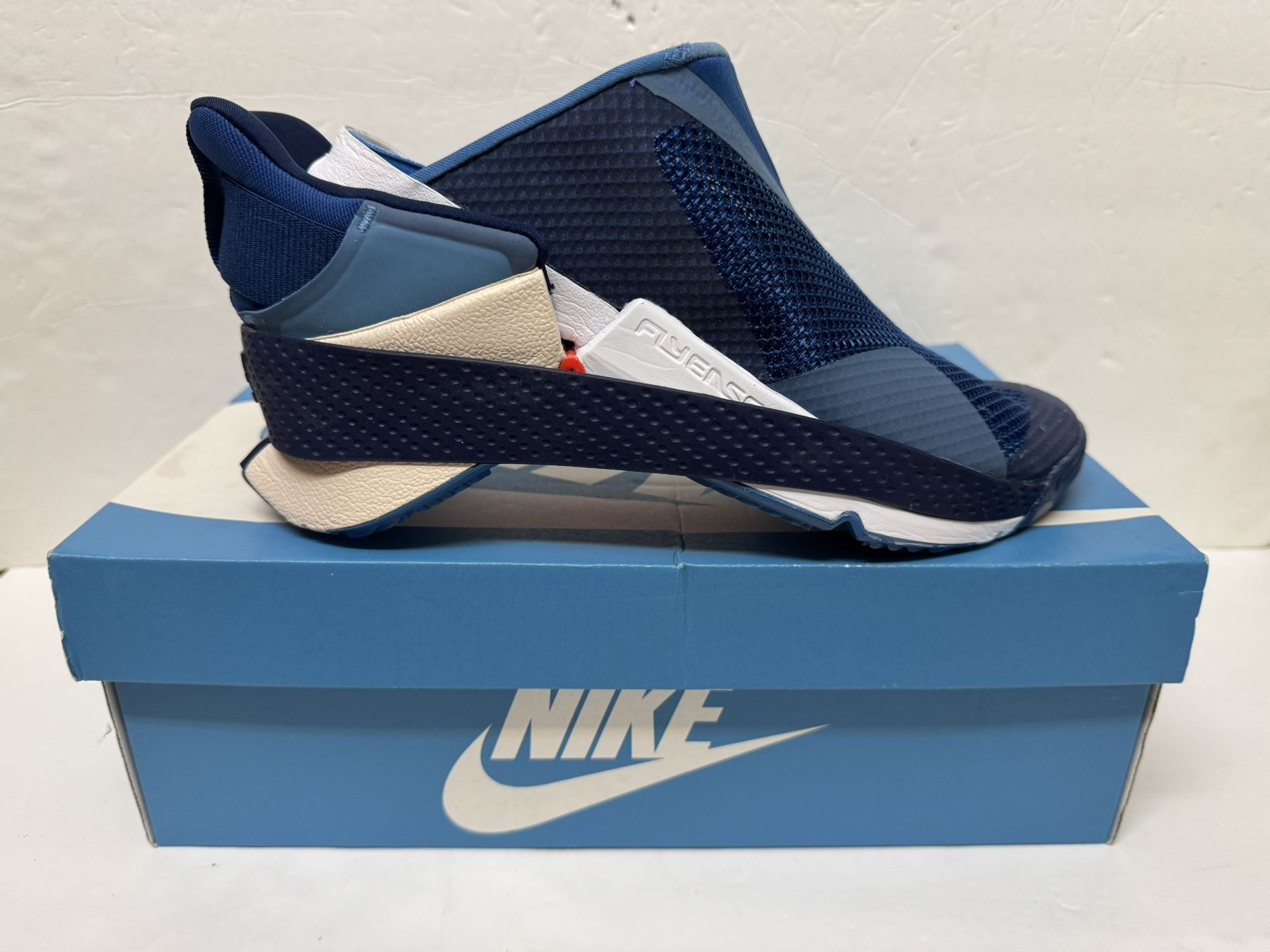 NIKE GO FLYEASE Athletic Sneakers