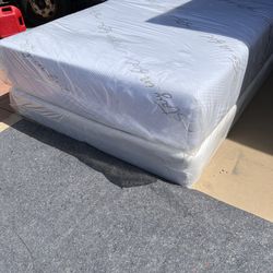 Queen Memory Foam Mattress and Box Spring Only