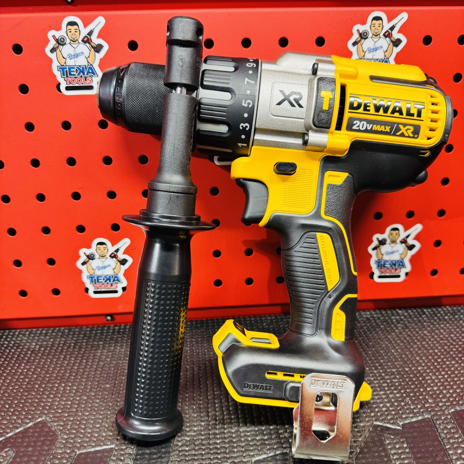 DEWALT 20V MAX Brushless Cordless 1/2 in. Hammer Drill/Driver with FLEXVOLT Advantage (Tool Only)