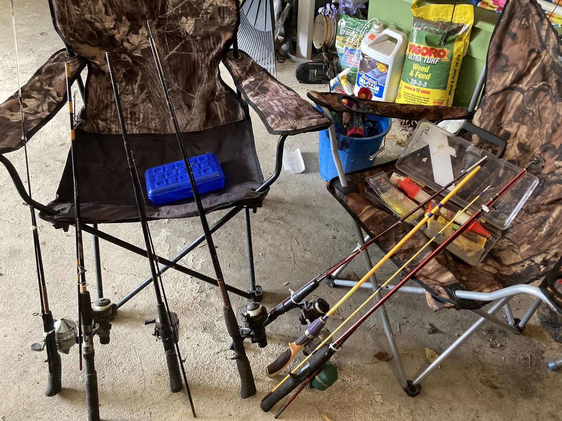 7 Fishing Rods And Box
