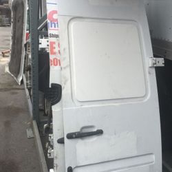 2000 To2006 Sprinter Doors Part 