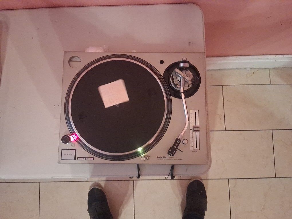 Technics SL-1200mk5