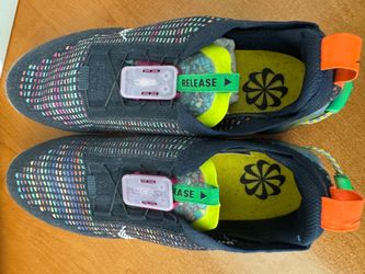 Nike FlyEase Sneakers Multicolor Knit