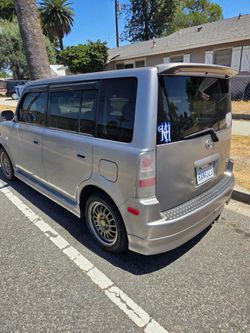 O5 scion xb parts