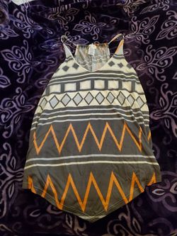 New summer shirt size medium 10$