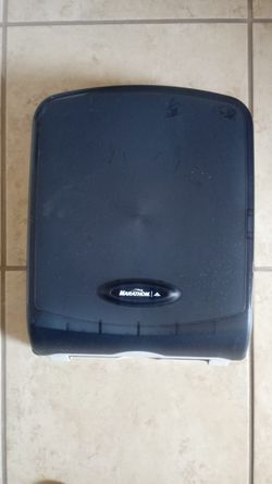 paper towel dispenser