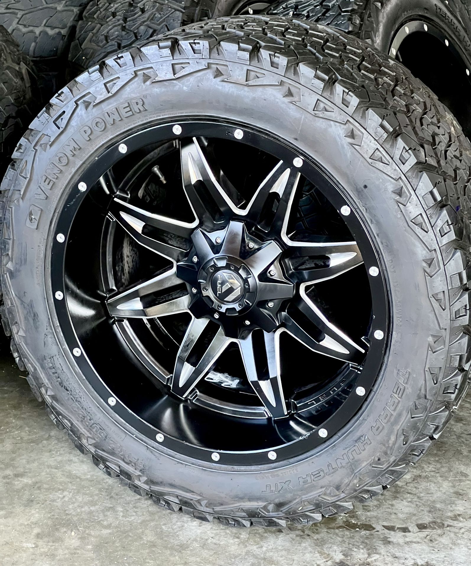 22” Fuel wheels & tires 8x6.5 - 8x165.1