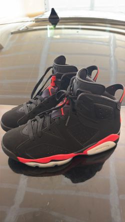Jordan 6 (infrared) size 9.5