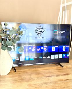 Samsung 43 Inch 4K Smart TV Crystal Ultra HD UHDTV 2160p 43 U8000”