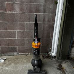 Dyson ball Vacuum 