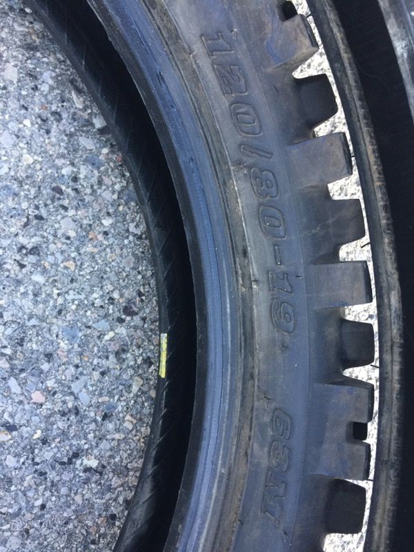 Dunlop tires dirt bike