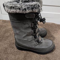 Girls Winter/Snow Boots Size 13.......$20 Cash