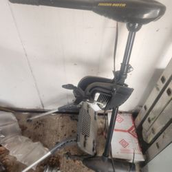 Minn Kota Trolling Motor And Mount 