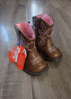 New Cowgirl Boots Size 2