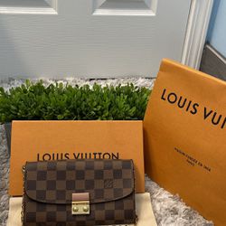 Authentic LOUIS Ebene Chain Wallet Rose Ballerine Please Check More Pictures Show Shape for Sale in Oak Lawn, IL - OfferUp