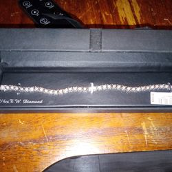 1/4 CT. T.W. Diamond Bracelet 