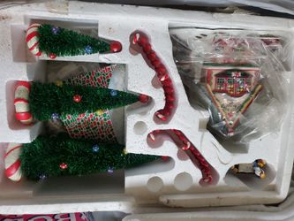 Department 56 Christmas Village  Santa's Shop