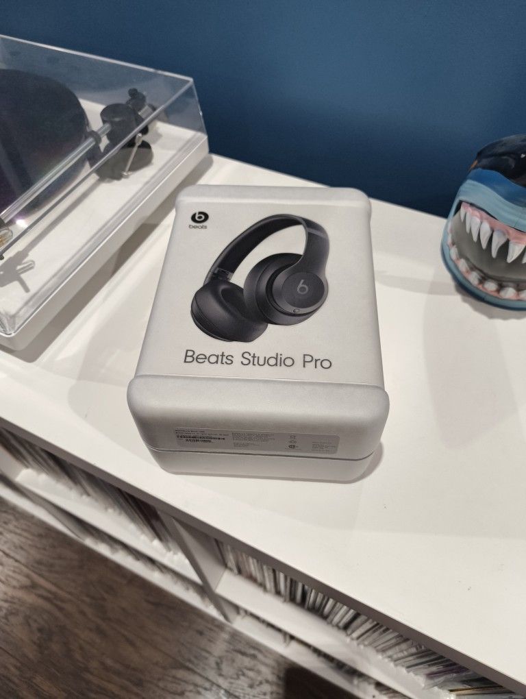 Sealed Beats Studio Pro