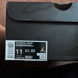 Jordan 1 Red Mid Dunes 