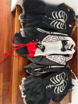 Skeleton costume