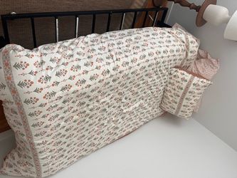 Trundle bed with one mattress